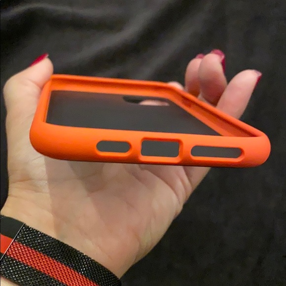 iPhone 11 Pro Max Case - Picture 3 of 5